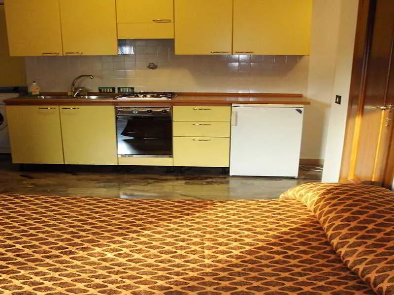 Hotel Ariel Silva Βενετία 2*,